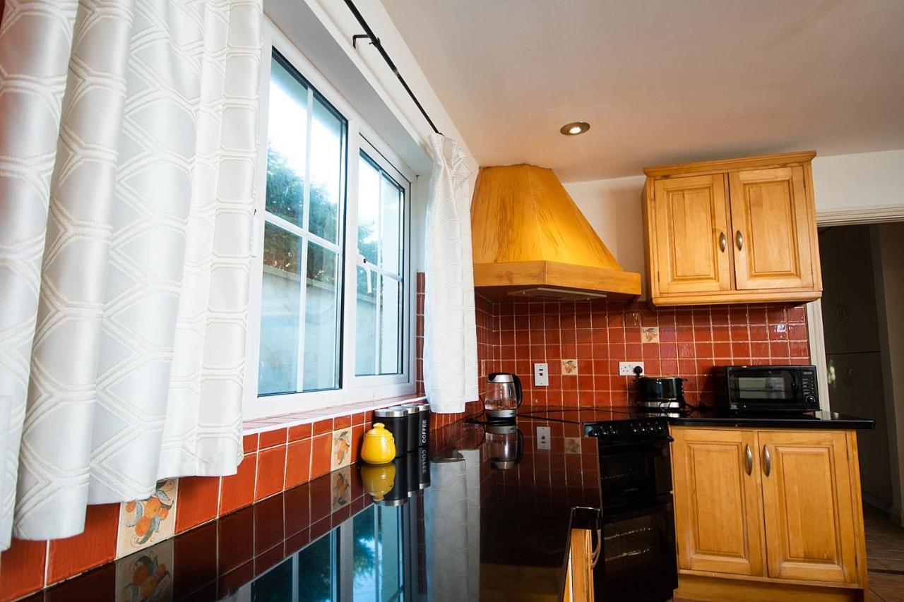Bradog House - Beautiful 4 Bedroom House In Central بوندوران المظهر الخارجي الصورة