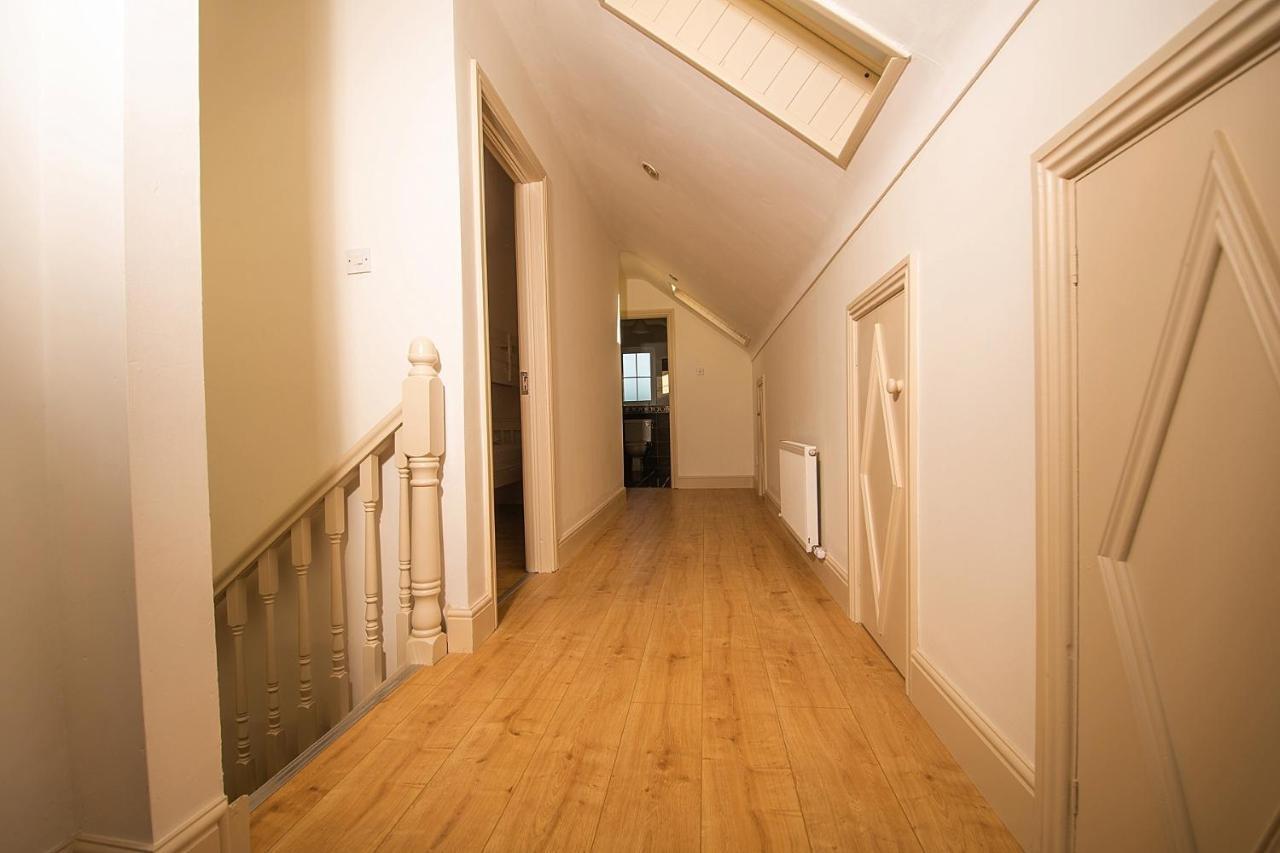 Bradog House - Beautiful 4 Bedroom House In Central بوندوران المظهر الخارجي الصورة